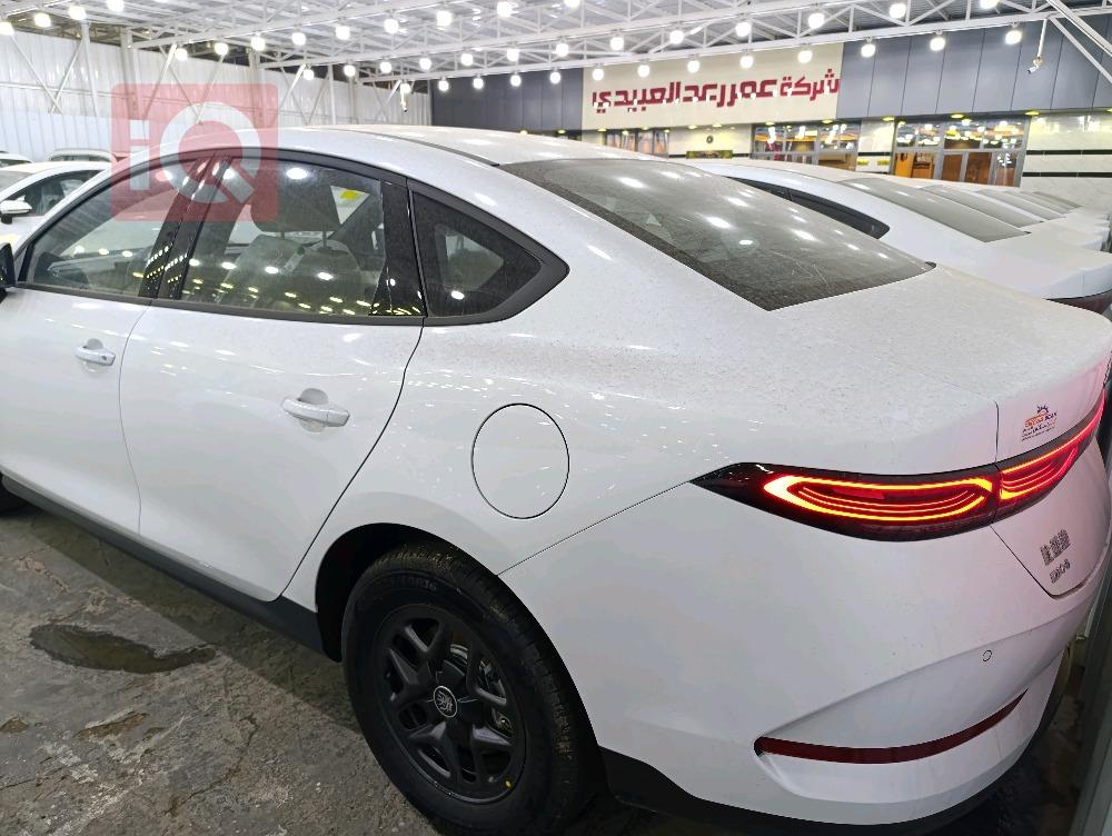 بی وای دی Qin Plus